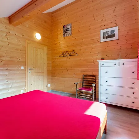 Indian Summer Chalet