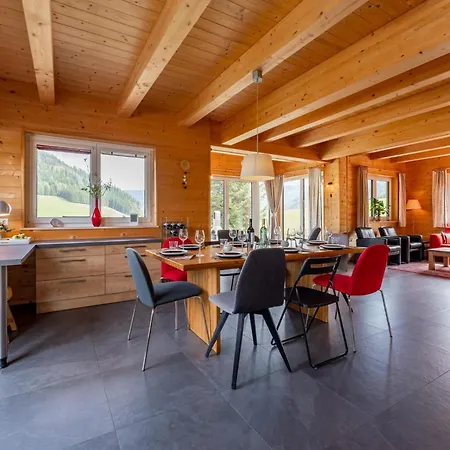 Indian Summer Chalet *