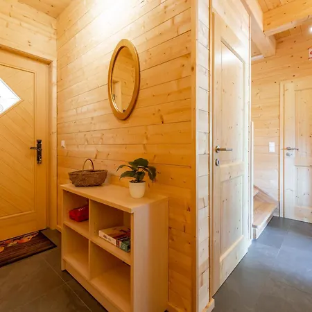 Indian Summer Chalet